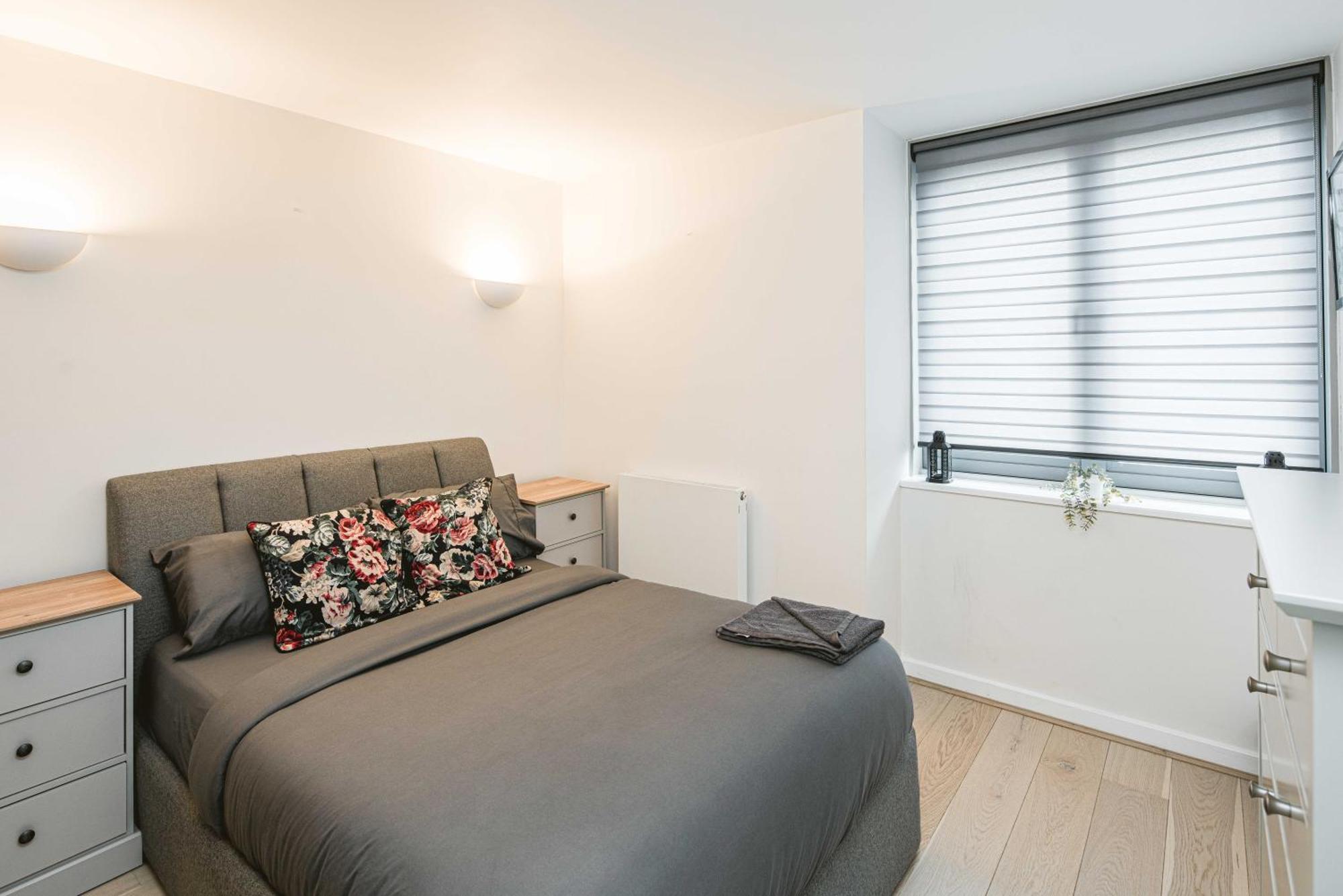 Beautiful Penthouse Apartment With Private Terrace In Greenwich Peninsula Londen Buitenkant foto